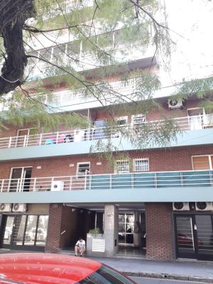 Lindo Departamento de 3 Amb. C/balcon Frances - Imagen# 1