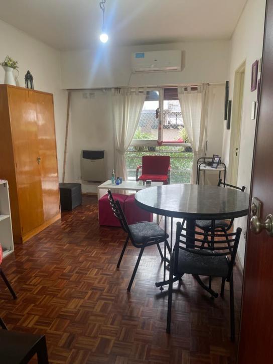 Lindo Departamento de 3 Amb. C/balcon Frances - Imagen# 5