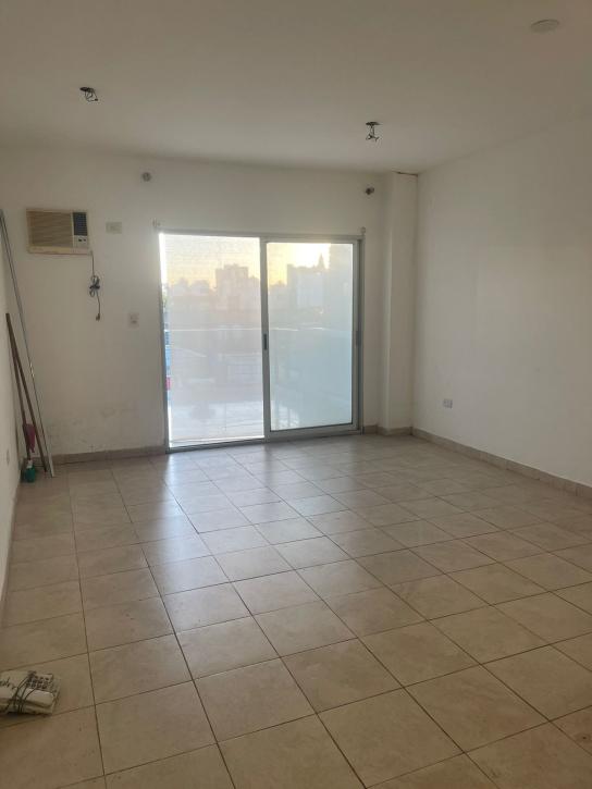 Monoambiente Frente C/balcon Aterrazado - Imagen# 1