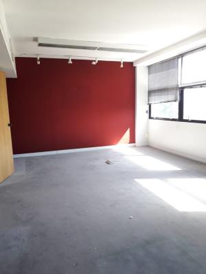 Oficina con Cocheras - Imagen# 12